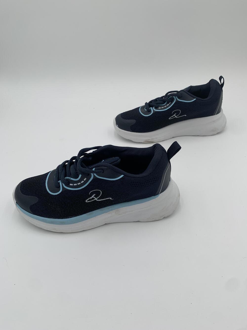Athletic Shoes Kids Size 4 Navy Blue Mesh Lace Up Cushioned Sneakers Lightweight